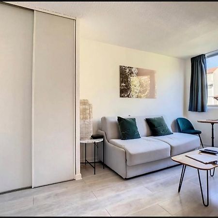 Studio Contemporain Avec Piscine Proche De La Mer Cannes Exterior foto